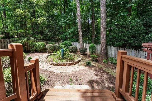 2919 Mountain Trace NE, Roswell, GA 30075