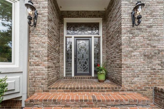 2919 Mountain Trace NE, Roswell, GA 30075