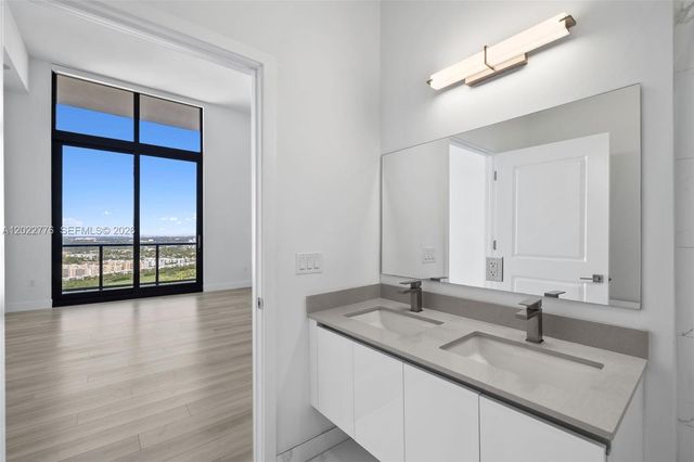 101 Diplomat Pkwy PH2703, Hallandale Beach, FL 33009