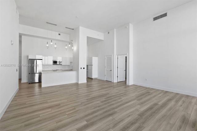 101 Diplomat Pkwy PH2703, Hallandale Beach, FL 33009