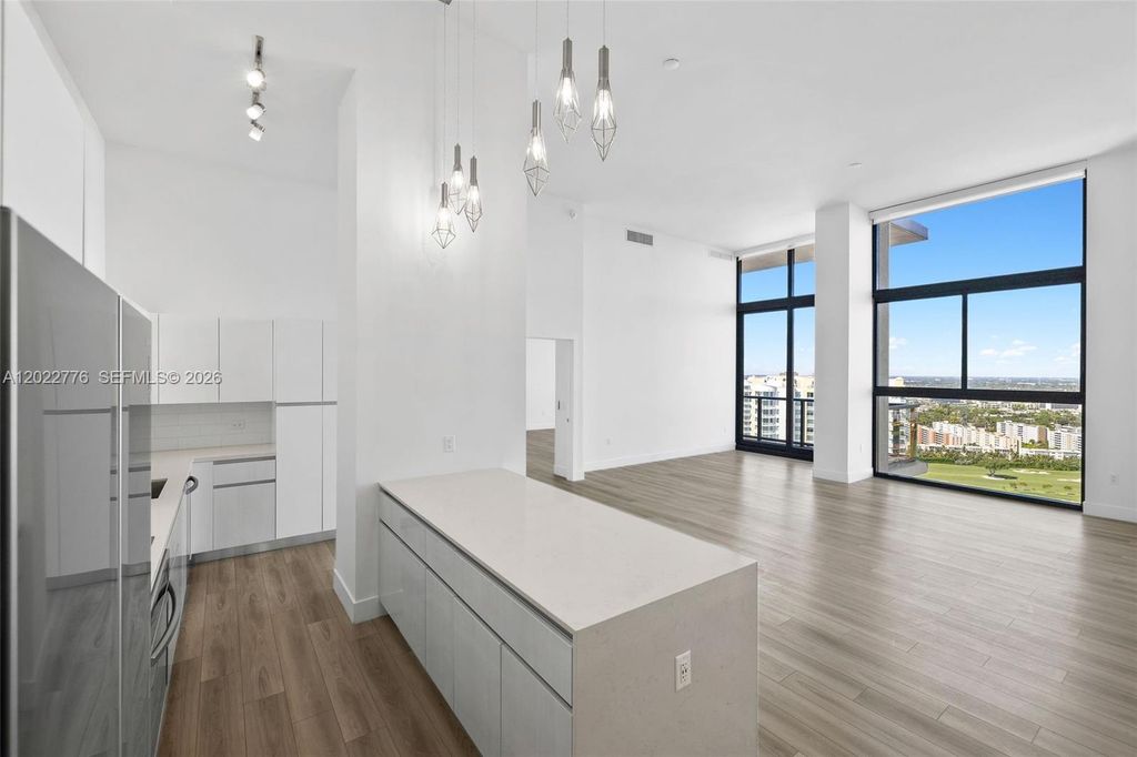 101 Diplomat Pkwy PH2703, Hallandale Beach, FL 33009