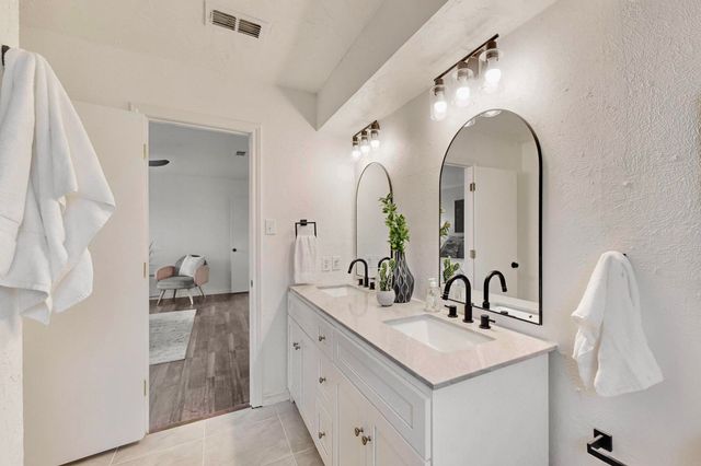 3965 Singleleaf Lane, Fort Worth, TX 76133