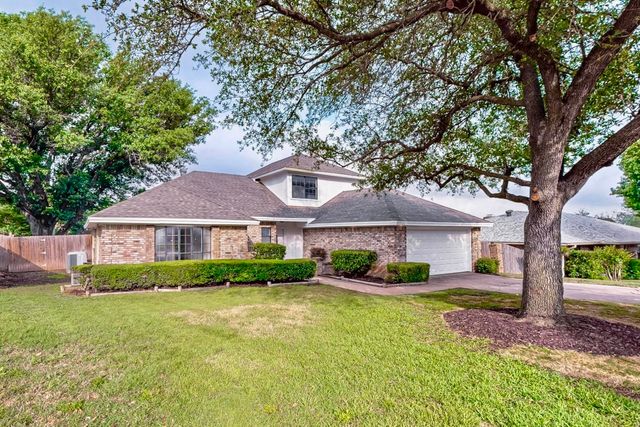 3965 Singleleaf Lane, Fort Worth, TX 76133