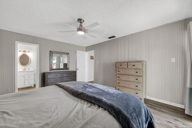 11736 SPRING RIDGE DR, San Antonio, TX 78249