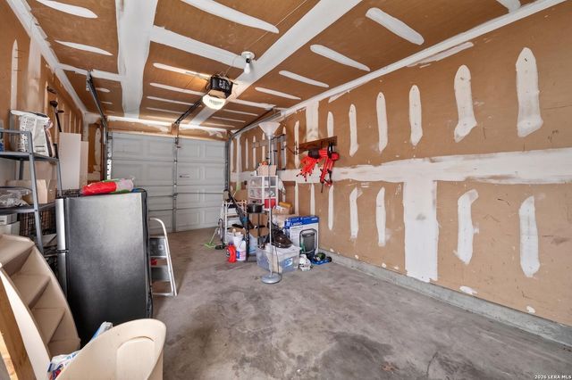 11736 SPRING RIDGE DR, San Antonio, TX 78249