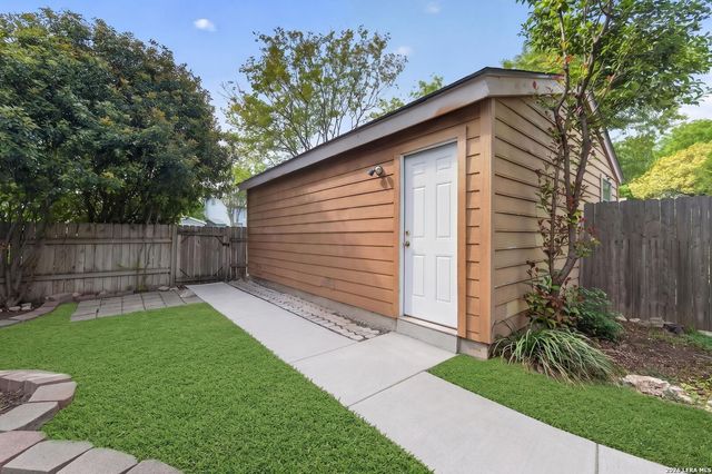 11736 SPRING RIDGE DR, San Antonio, TX 78249