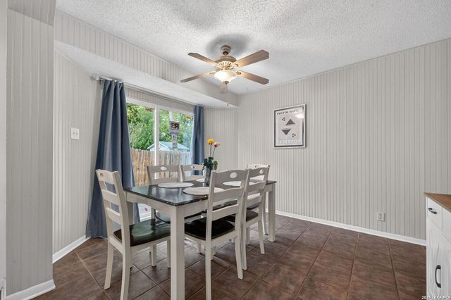 11736 SPRING RIDGE DR, San Antonio, TX 78249