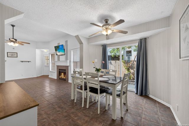 11736 SPRING RIDGE DR, San Antonio, TX 78249