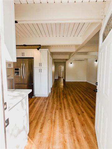 11571 Archwood Street, North Hollywood, CA 91606
