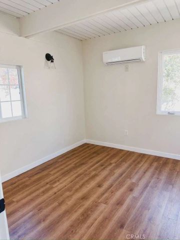 11571 Archwood Street, North Hollywood, CA 91606