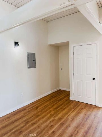 11571 Archwood Street, North Hollywood, CA 91606