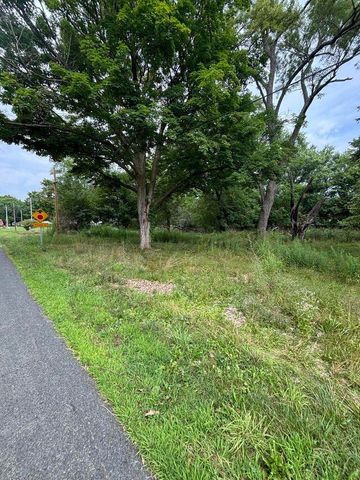 410 W G Avenue W, Cooper Twp, MI 49004