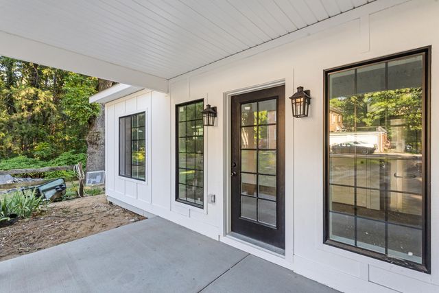 410 W G Avenue W, Cooper Twp, MI 49004