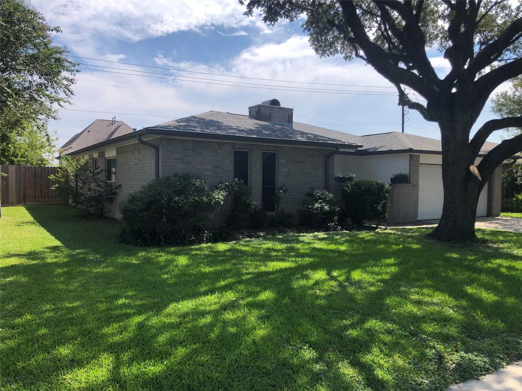 3710 Filmore Lane, Deer Park, TX 77536