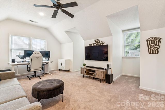 5916 Swanston Drive, Charlotte, NC 28269