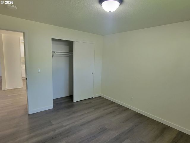 945 18TH St, Salem, OR 97301