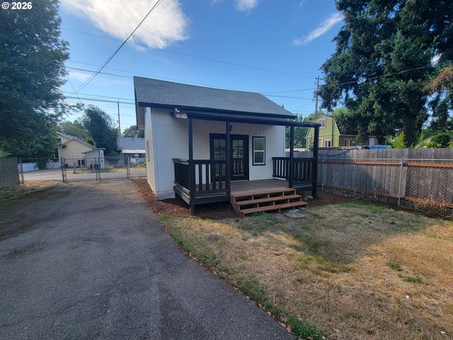 945 18TH St, Salem, OR 97301