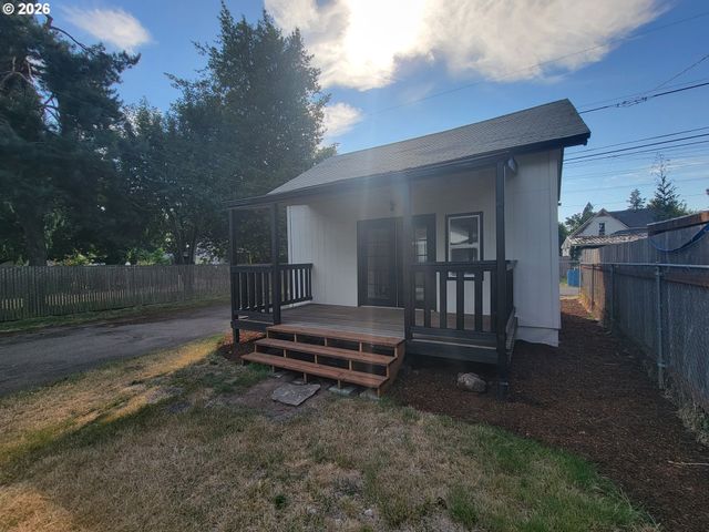 945 18TH St, Salem, OR 97301