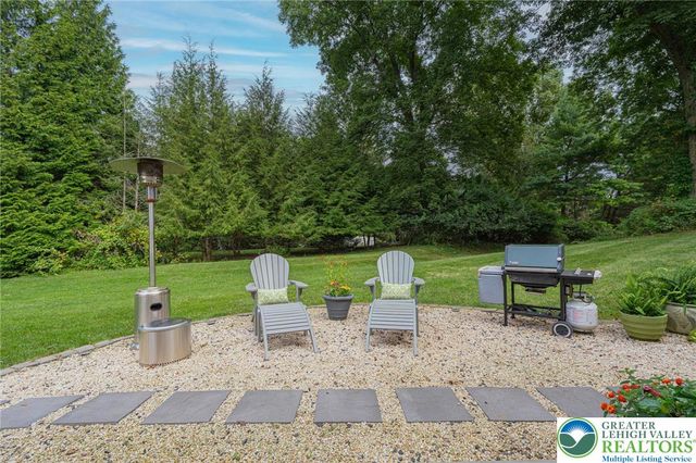1013 Wellington Terrace, Salisbury Twp, PA 18103