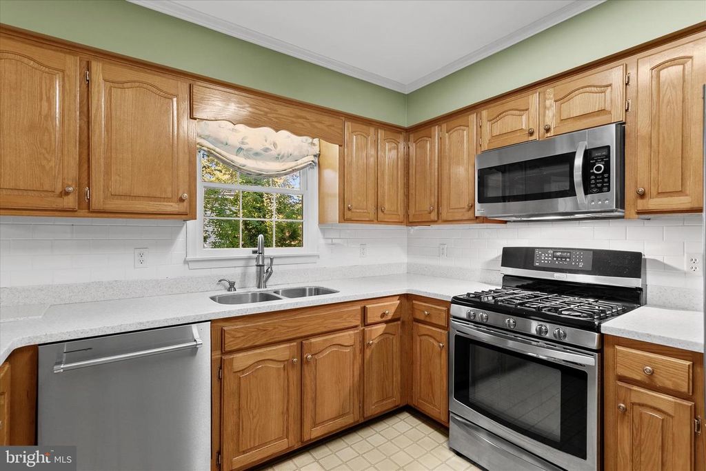 Image 28 of property listing at 37504 SUSAN ST, Ocean View, DE 19970