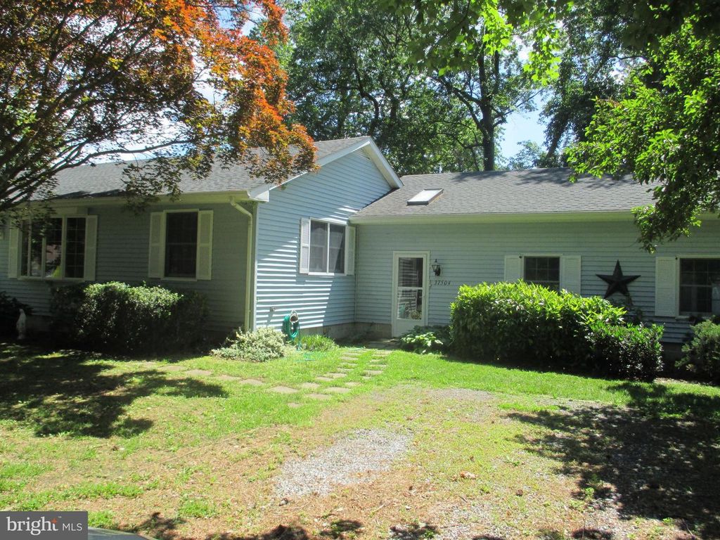 Image 3 of property listing at 37504 SUSAN ST, Ocean View, DE 19970