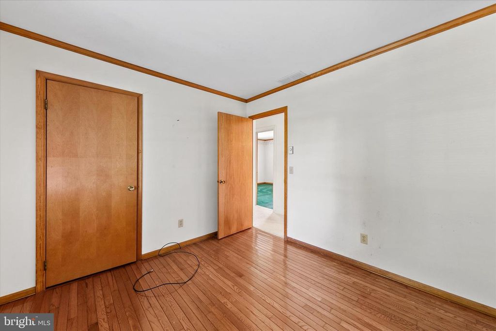 Image 37 of property listing at 37504 SUSAN ST, Ocean View, DE 19970