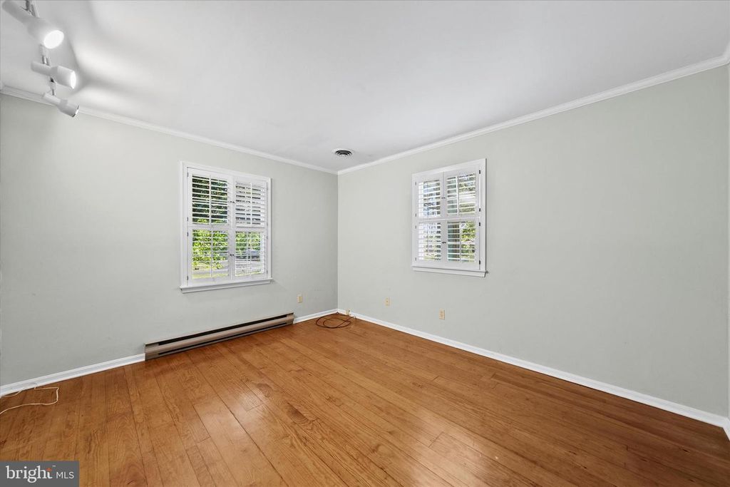 Image 38 of property listing at 37504 SUSAN ST, Ocean View, DE 19970