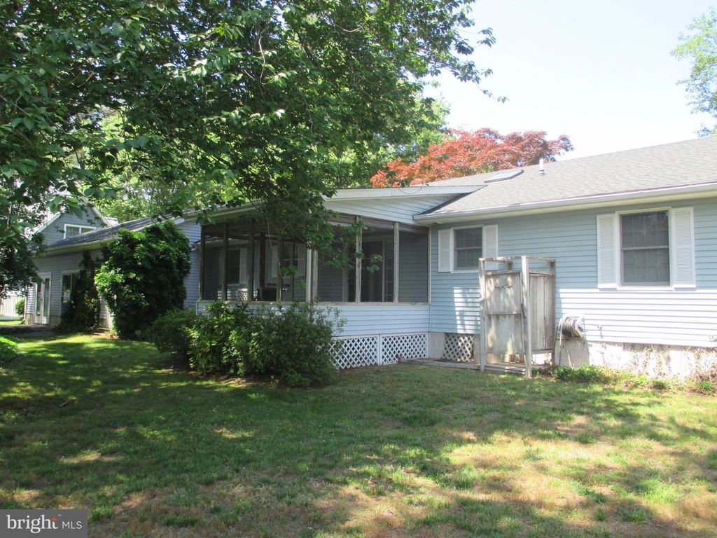 Image 4 of property listing at 37504 SUSAN ST, Ocean View, DE 19970