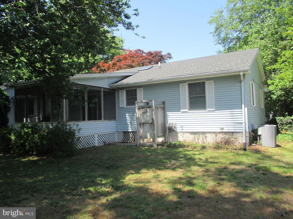 Image 7 of property listing at 37504 SUSAN ST, Ocean View, DE 19970