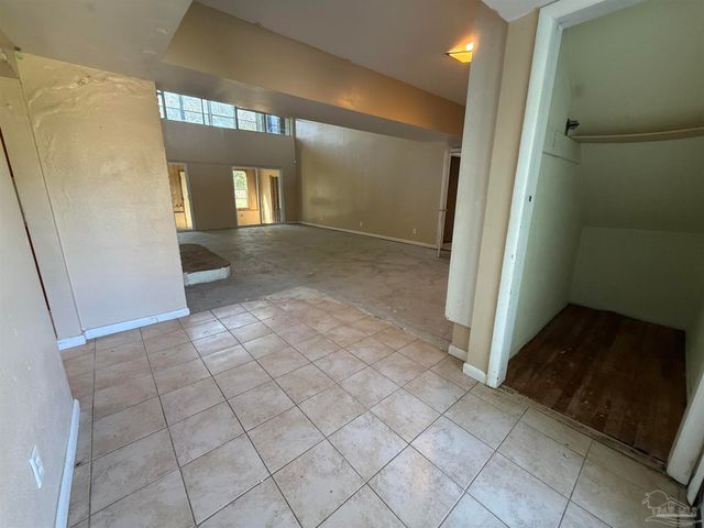 305 Calhoun Ave, Pensacola, FL 32507