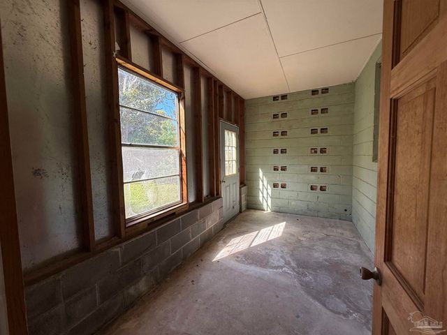 305 Calhoun Ave, Pensacola, FL 32507