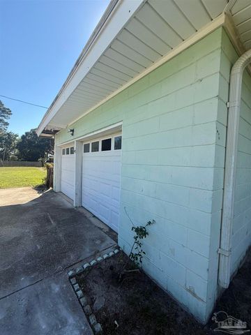 305 Calhoun Ave, Pensacola, FL 32507