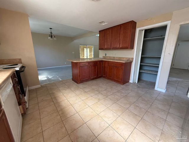 305 Calhoun Ave, Pensacola, FL 32507