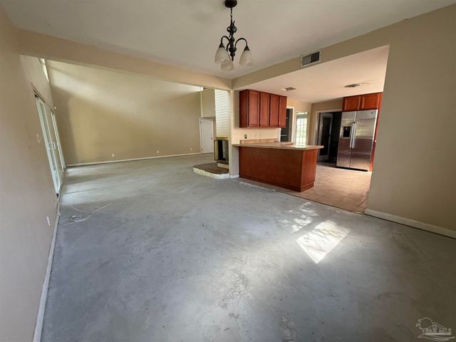 305 Calhoun Ave, Pensacola, FL 32507