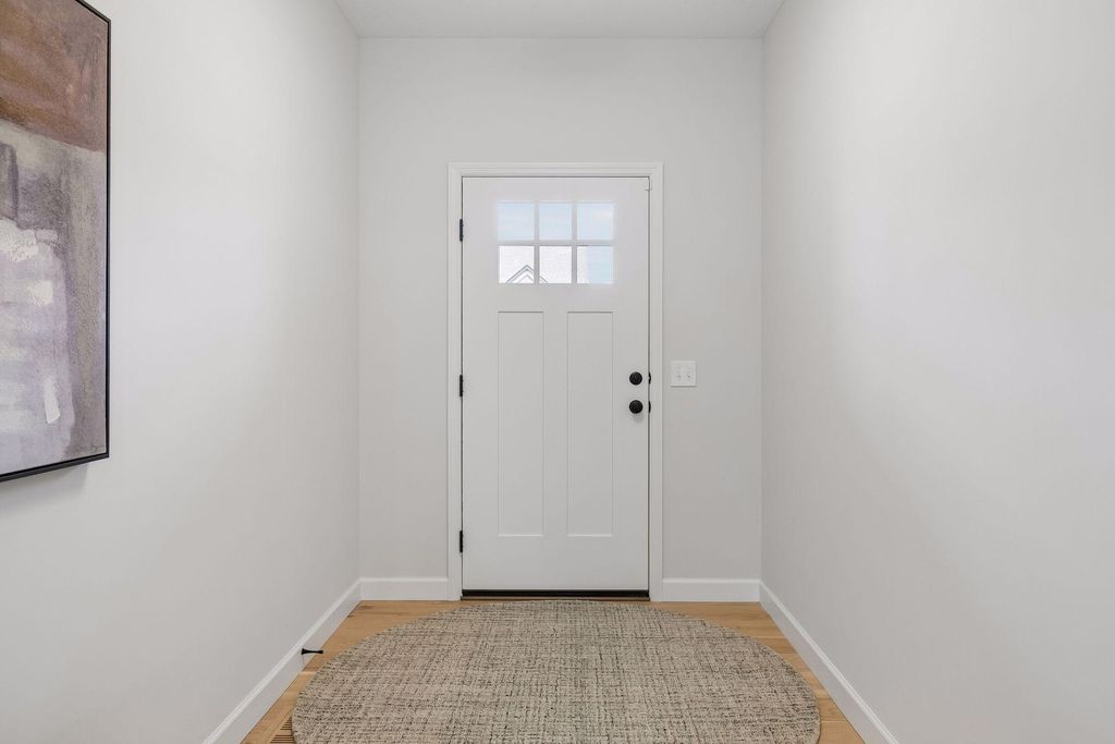 18536 Ifton Way, Lakeville, MN 55044 — photo 2