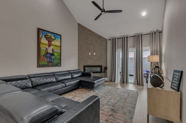 3524 Magruder Dr, Murfreesboro, TN 37129