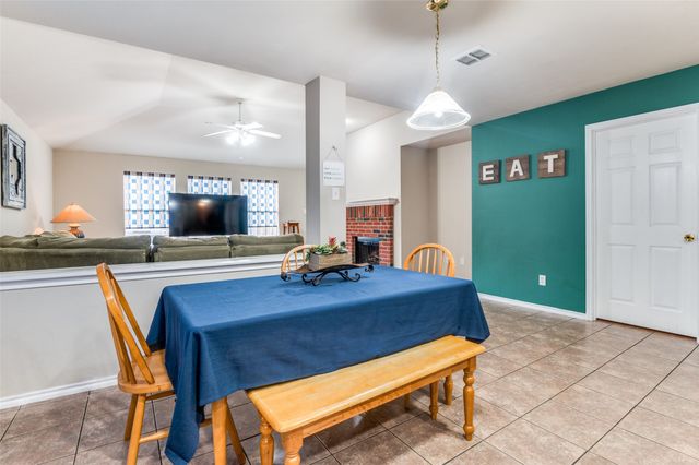 113 Cayman Drive, Lancaster, TX 75146