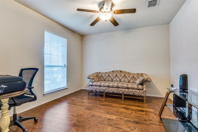 113 Cayman Drive, Lancaster, TX 75146