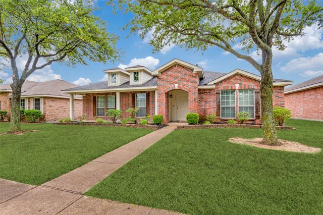 113 Cayman Drive, Lancaster, TX 75146