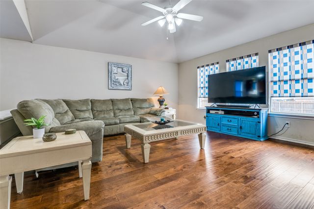 113 Cayman Drive, Lancaster, TX 75146