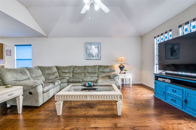 113 Cayman Drive, Lancaster, TX 75146