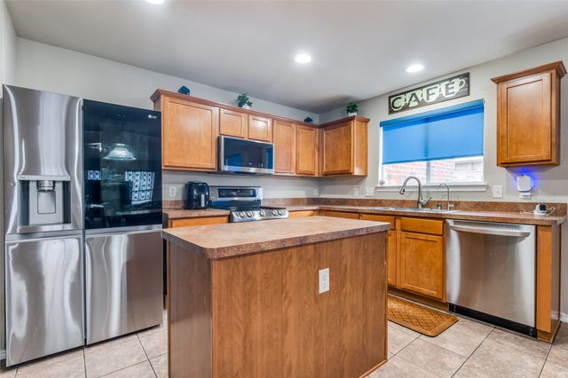 113 Cayman Drive, Lancaster, TX 75146