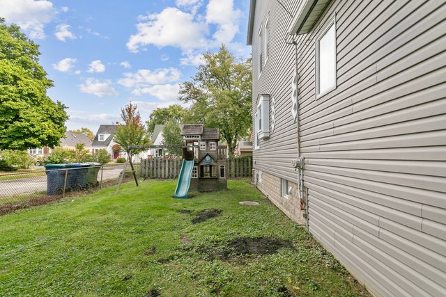 9412 S Homan Avenue, Evergreen Park, IL 60805