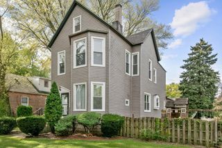 9412 S Homan Avenue, Evergreen Park, IL 60805