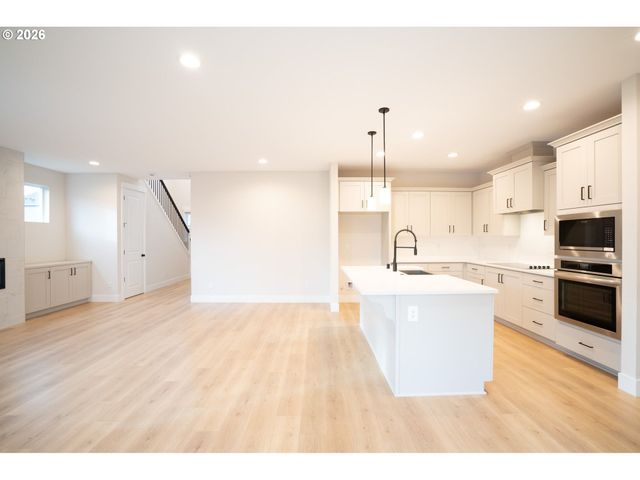 8403 Ne 133RD Ave, Vancouver, WA 98682