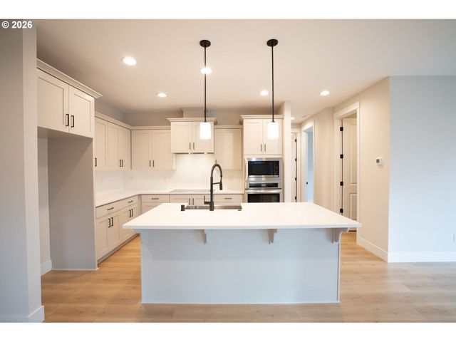 8403 Ne 133RD Ave, Vancouver, WA 98682