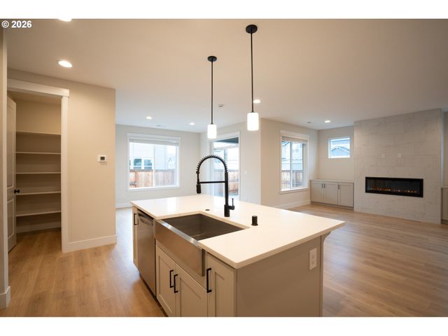 8403 Ne 133RD Ave, Vancouver, WA 98682