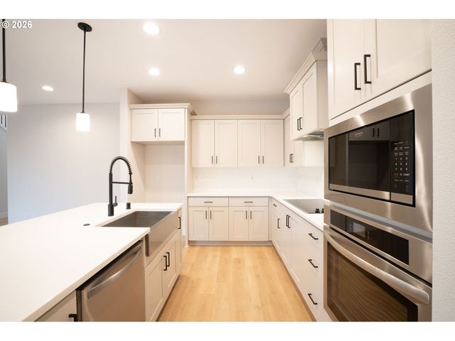 8403 Ne 133RD Ave, Vancouver, WA 98682