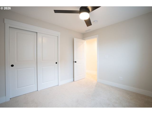 8403 Ne 133RD Ave, Vancouver, WA 98682