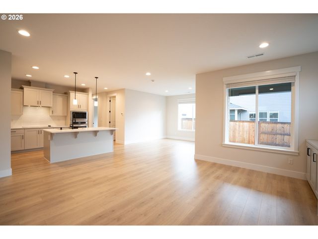 8403 Ne 133RD Ave, Vancouver, WA 98682